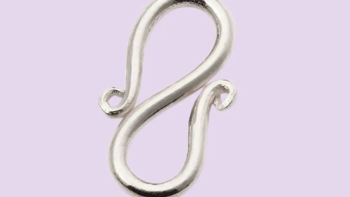 S-hook clasp- type of clasp