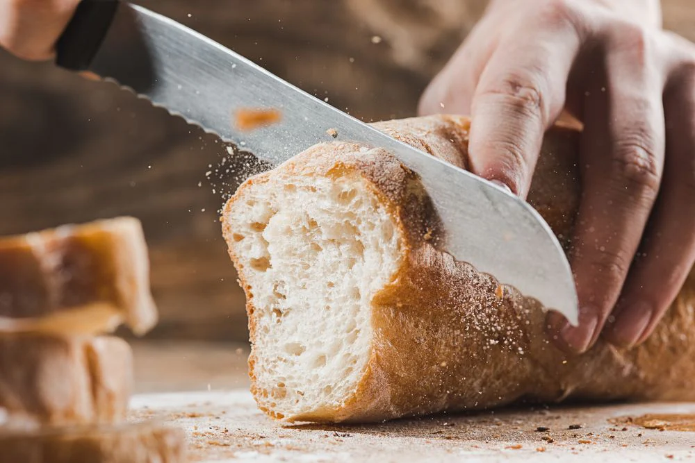 serrated bread knife