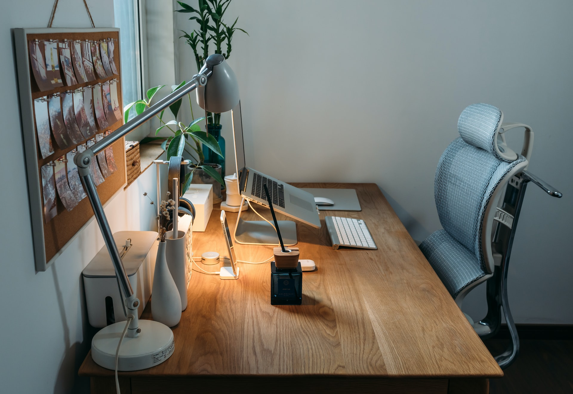 document holder, input devices, occupational safety, flat on the floor, wear bifocals