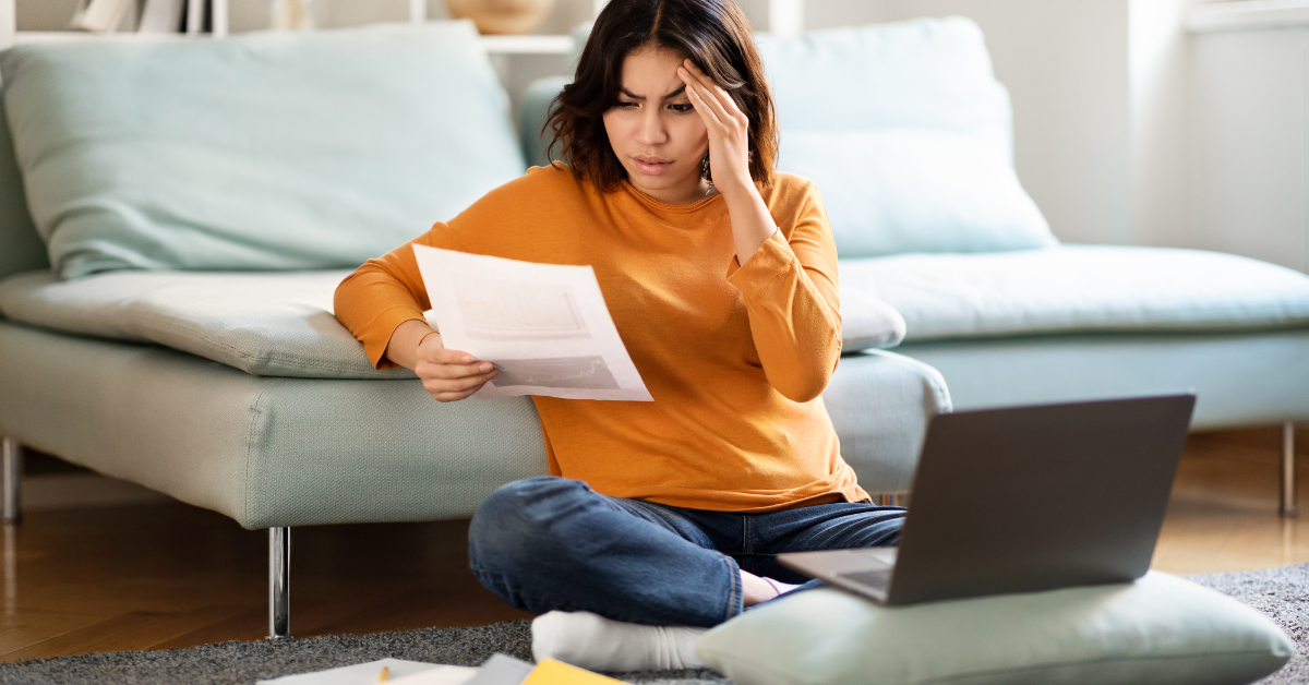 Woman asking can I use Paypal on OnlyFans and later on realizing she cannot while checking payout restrictions.