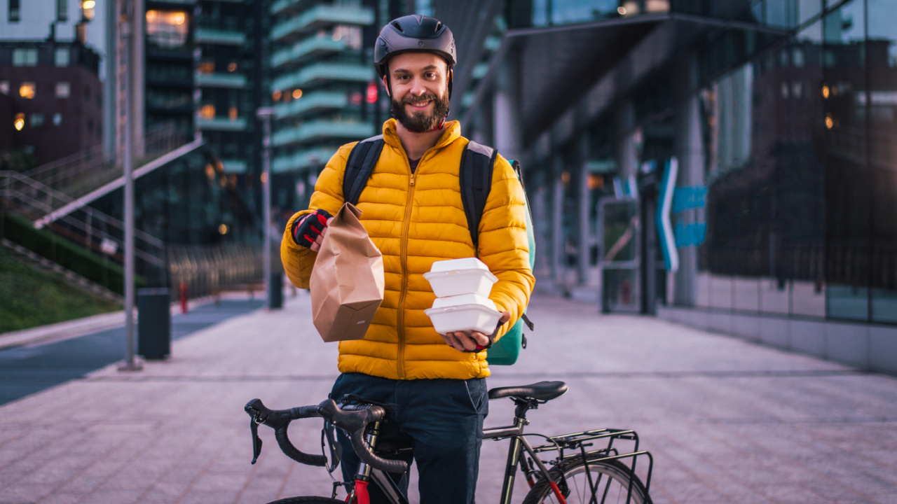 deliveroo plus amazon prime