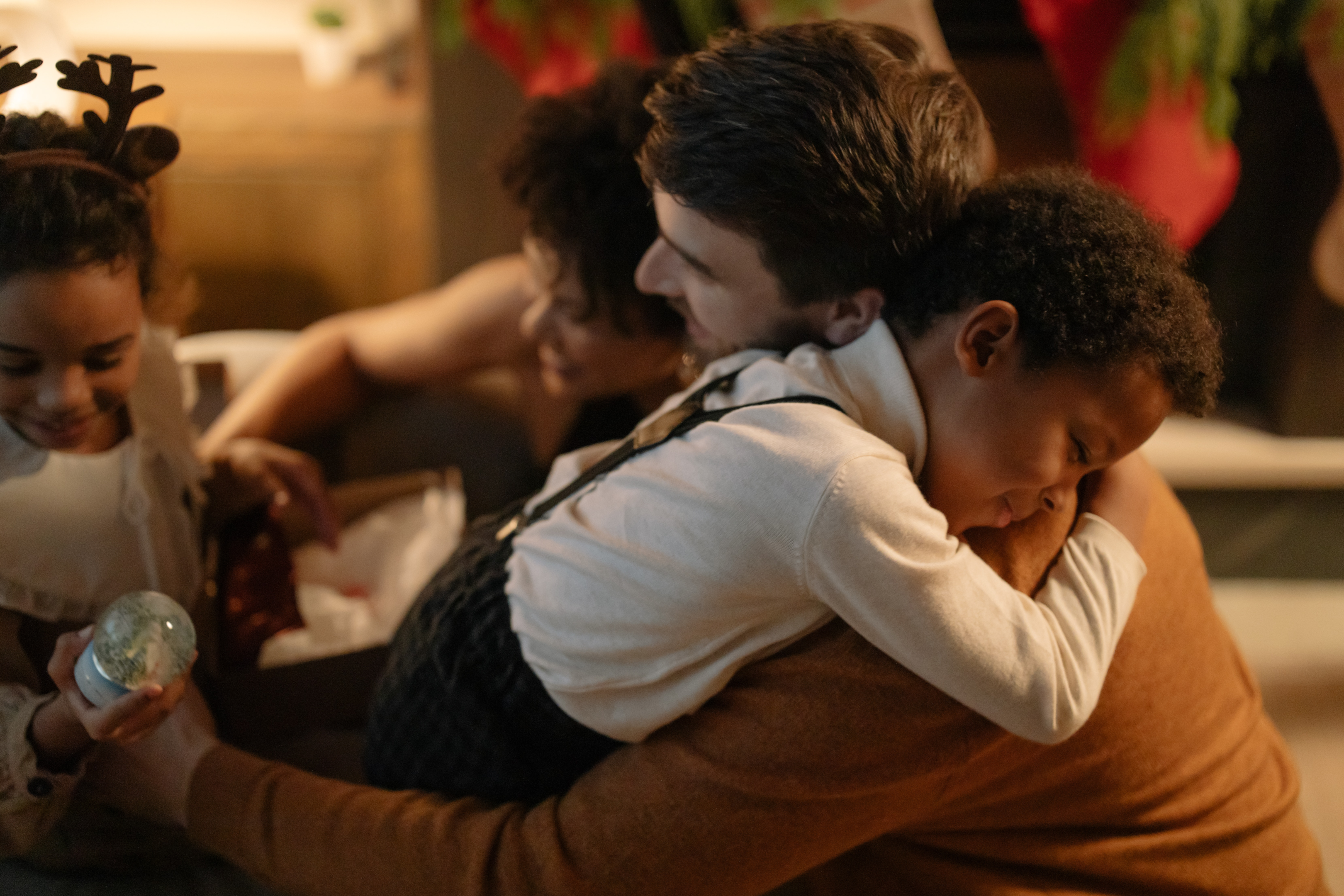 family members, child's parents, giving gifts