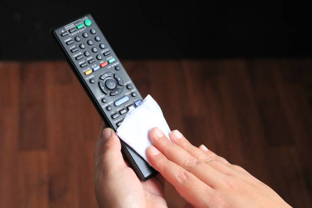 How to clean the remote control of your flat screen TV