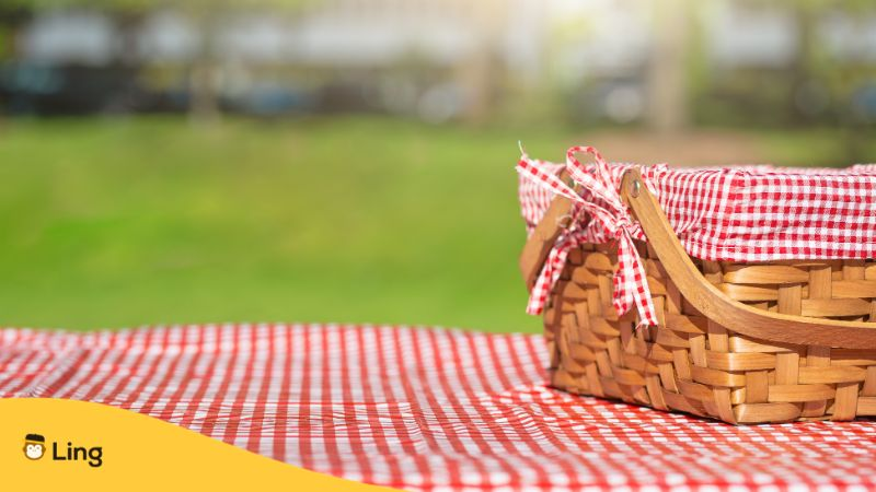 Thai Words For Picnic basket