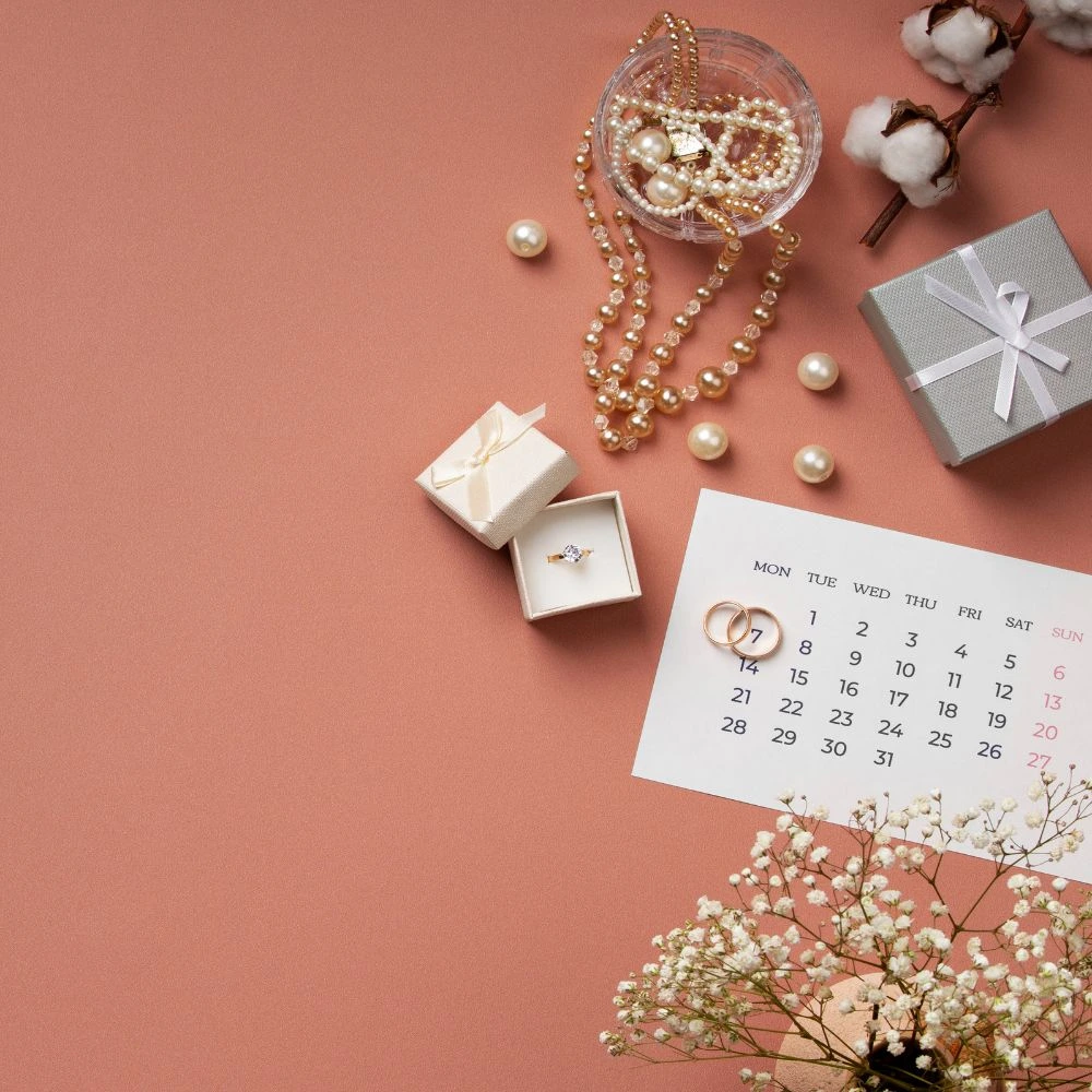 Top 3 Best Calendar Necklace