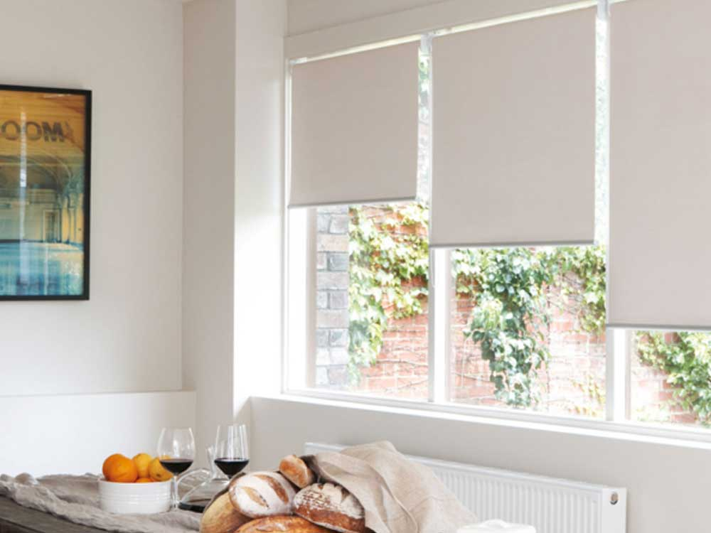 How to Clean Roller Blinds Effectively Without Damaging Them