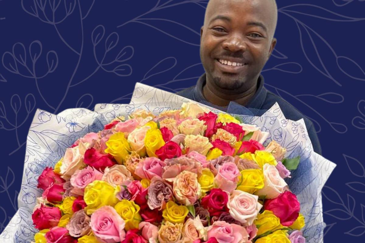 Happy customers, florist near me, bouquet of Fabulous Flowers