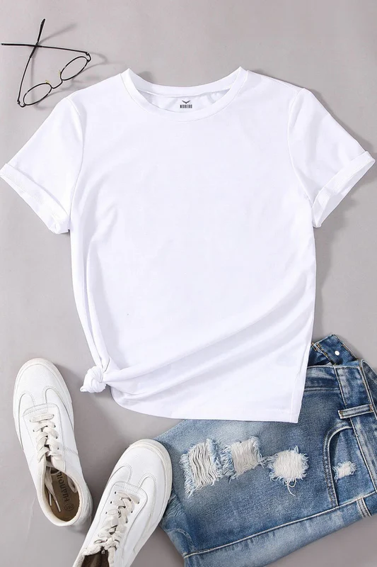 Oversized plain white T-shirt