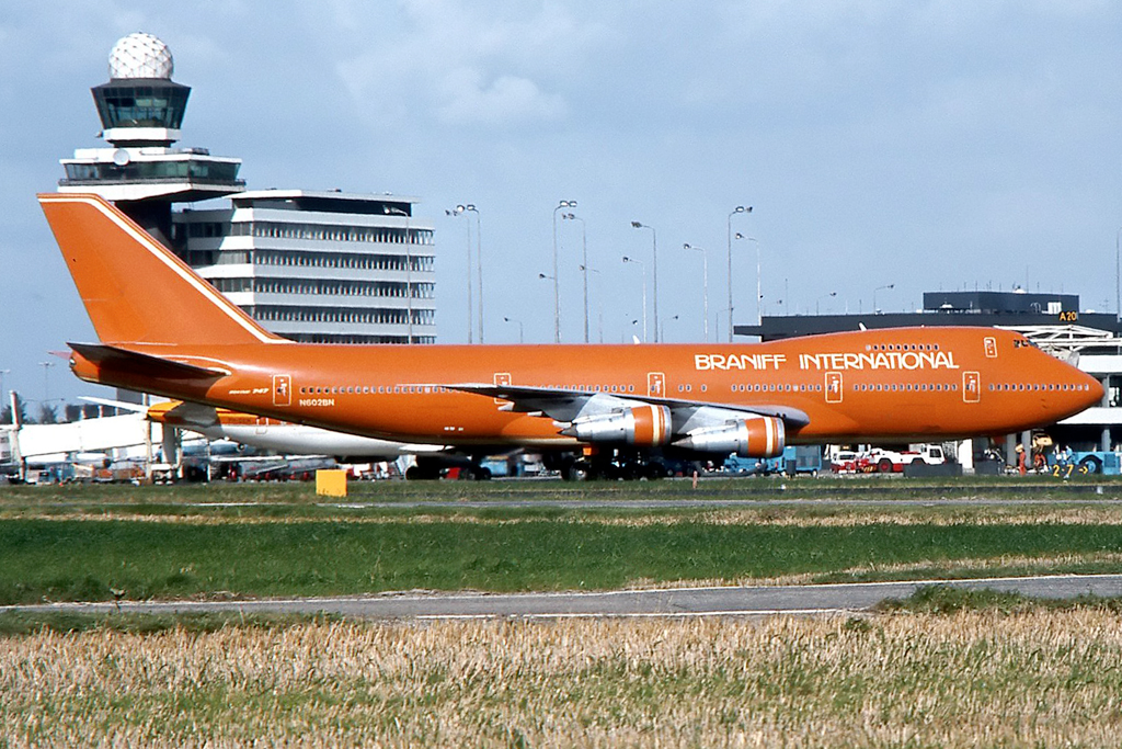 Defunct airlines Braniff International Airways plane