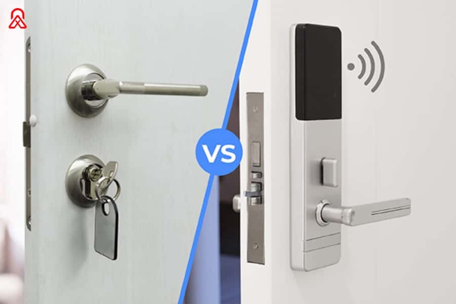 Comparison between smart locks and traditional locks emphasizing their differences.