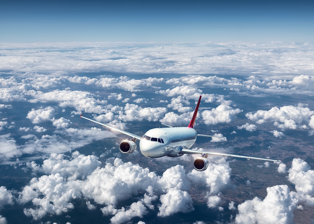 How Altitude Affects Commercial Airplane Performance & Comfort