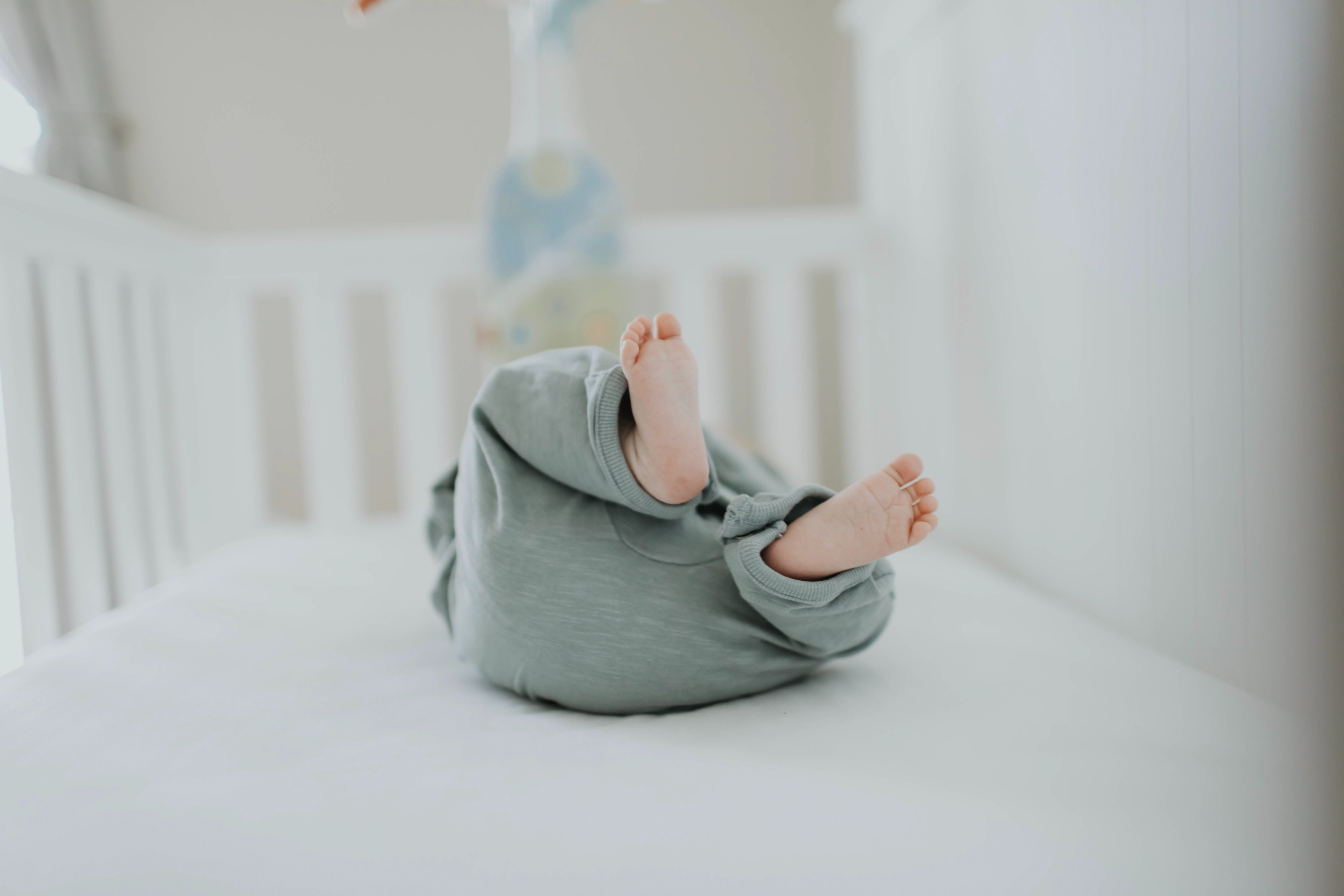 Newborn babies can be restless sleepers