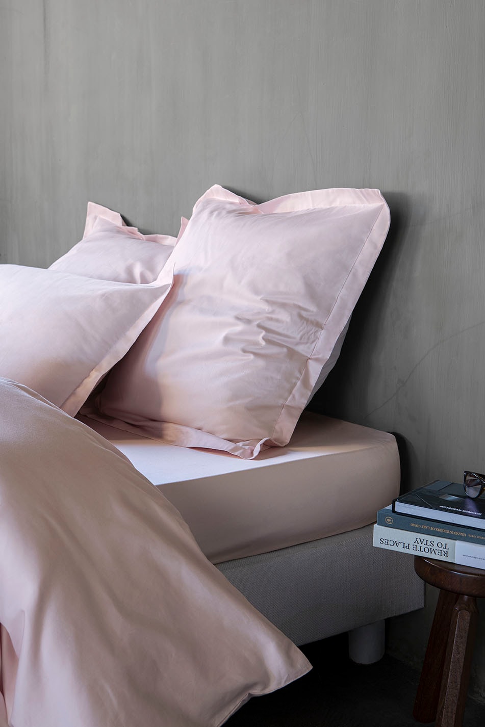 drap housse satin rose poudre