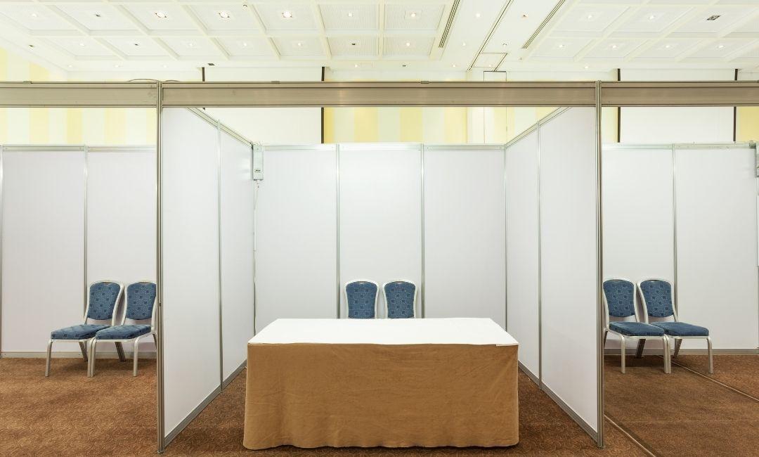 exhibit rental vs purchase cost comparison