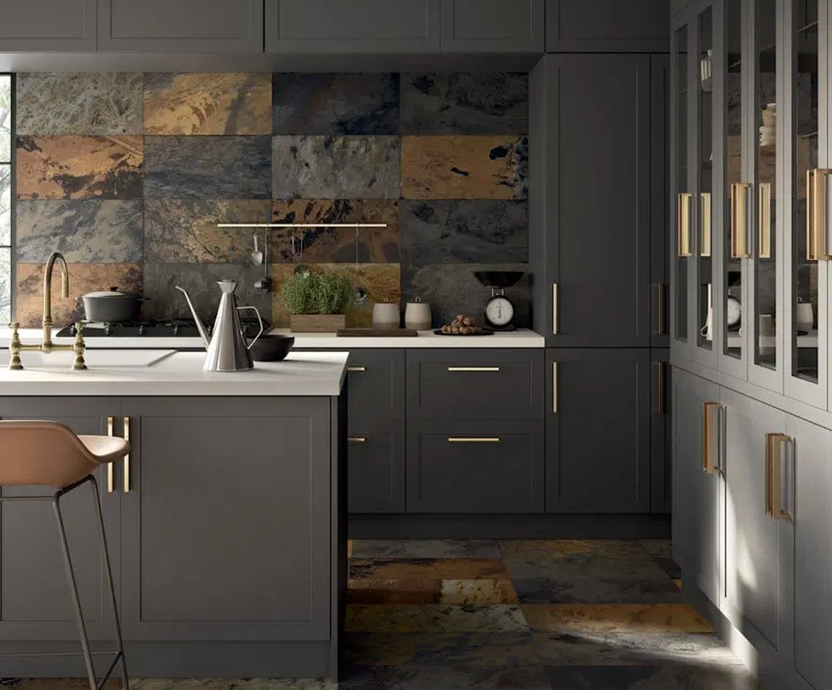 Sant’ Agostino METASTONE collection offers a slate-inspired look.