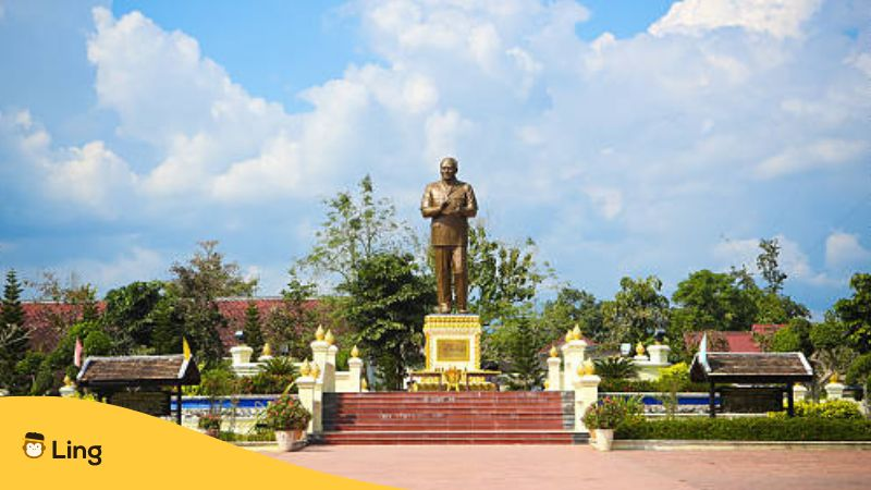 Monument of President Souphanouvong - Cool Lao Words That Mean Power 
