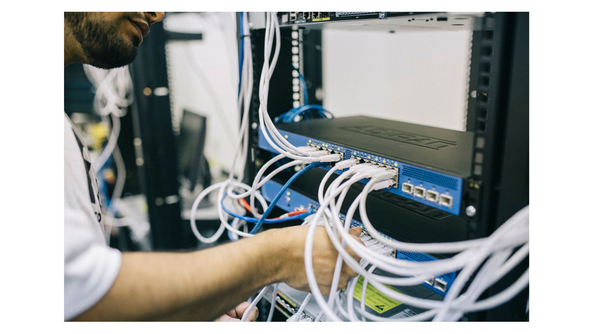 A flexible configuration setup for storage solutions, highlighting customization options.