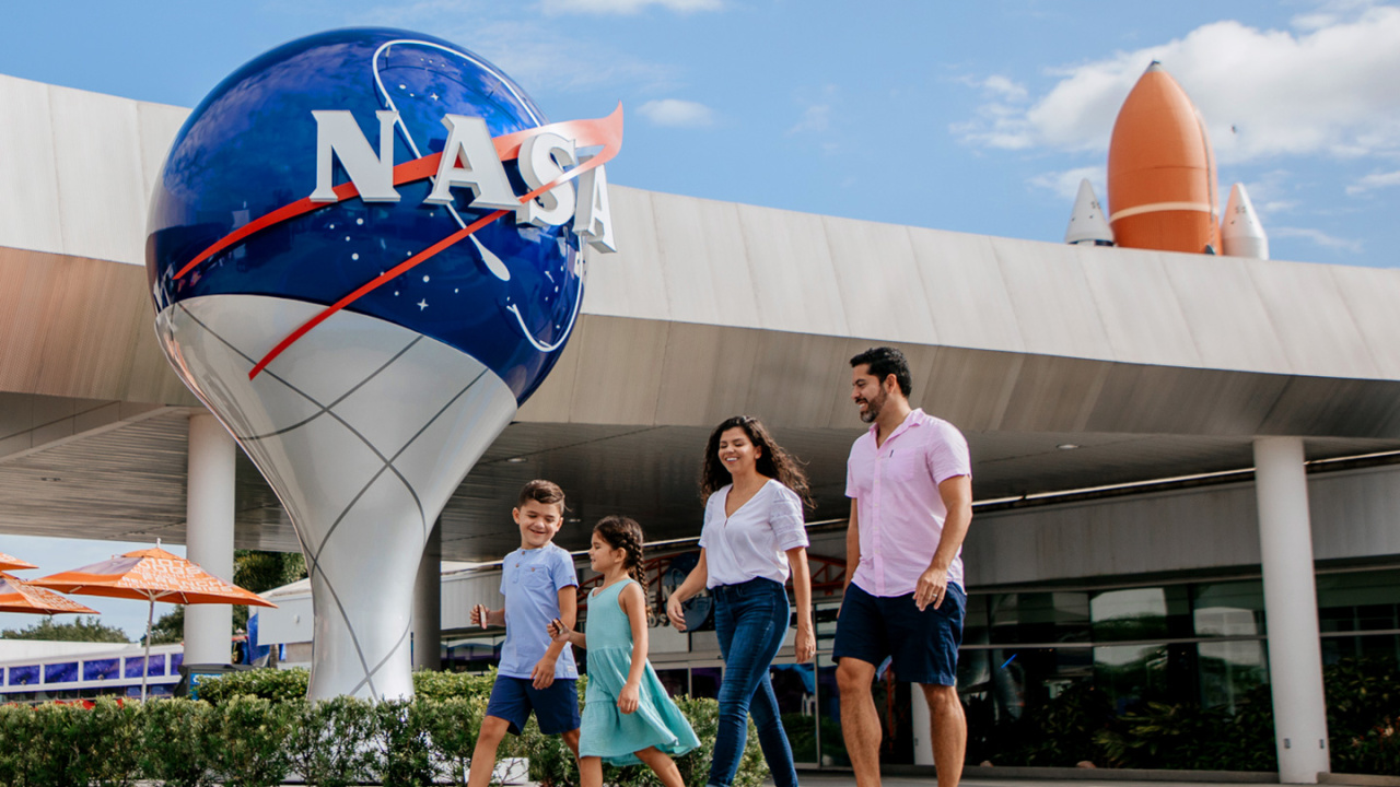 kennedy space center visitor complex