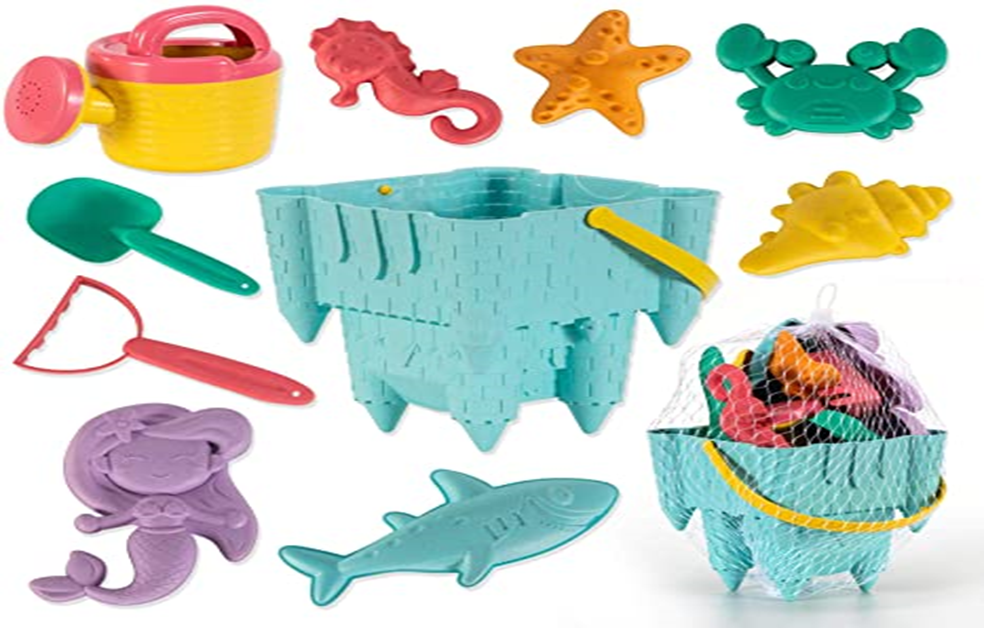 10 Best Sustainable & Eco-Friendly Toys for Kids 4 10 Piece Kids Beach Toys- Comme Han (Ideal for the beach)