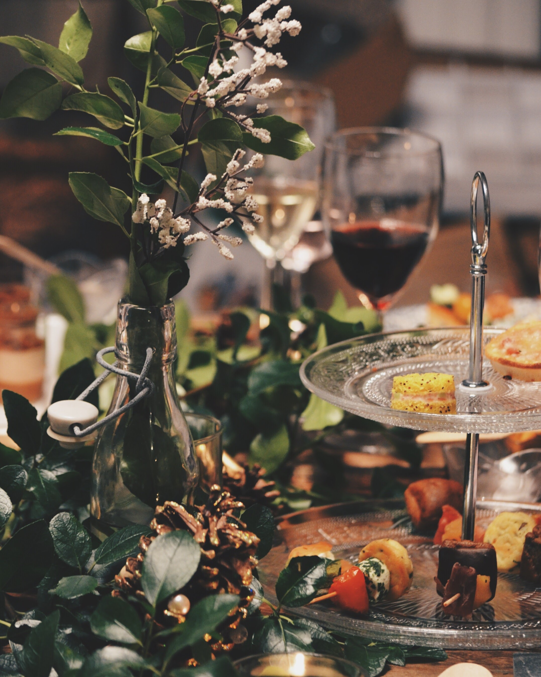 10 Holiday Hosting Tips to Make Your Party Perfect