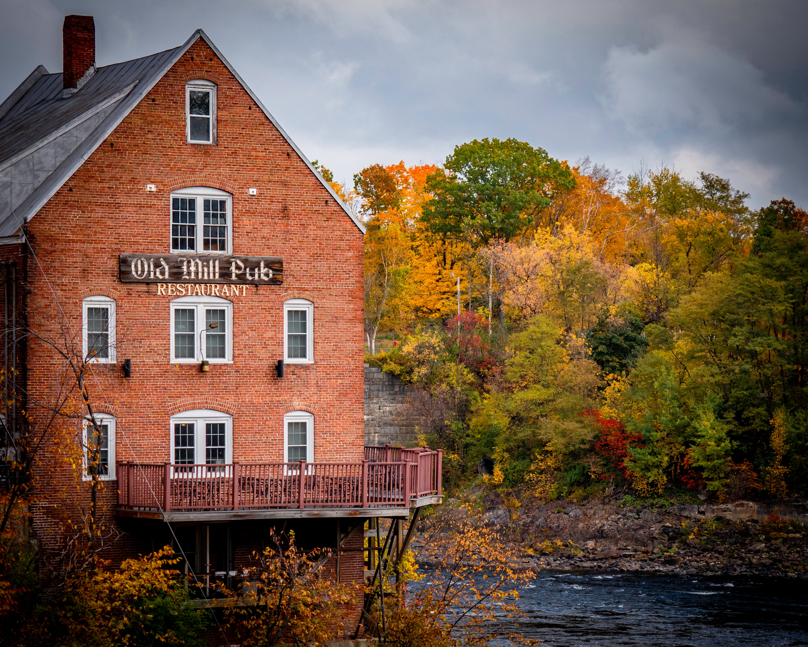 Things to do in Maine - Old Mill Pub