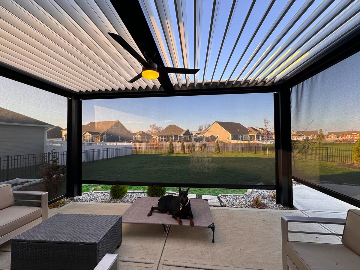 Adding a louvered roof and built in seating makes quite the statement in your perfect outdoor oasis.