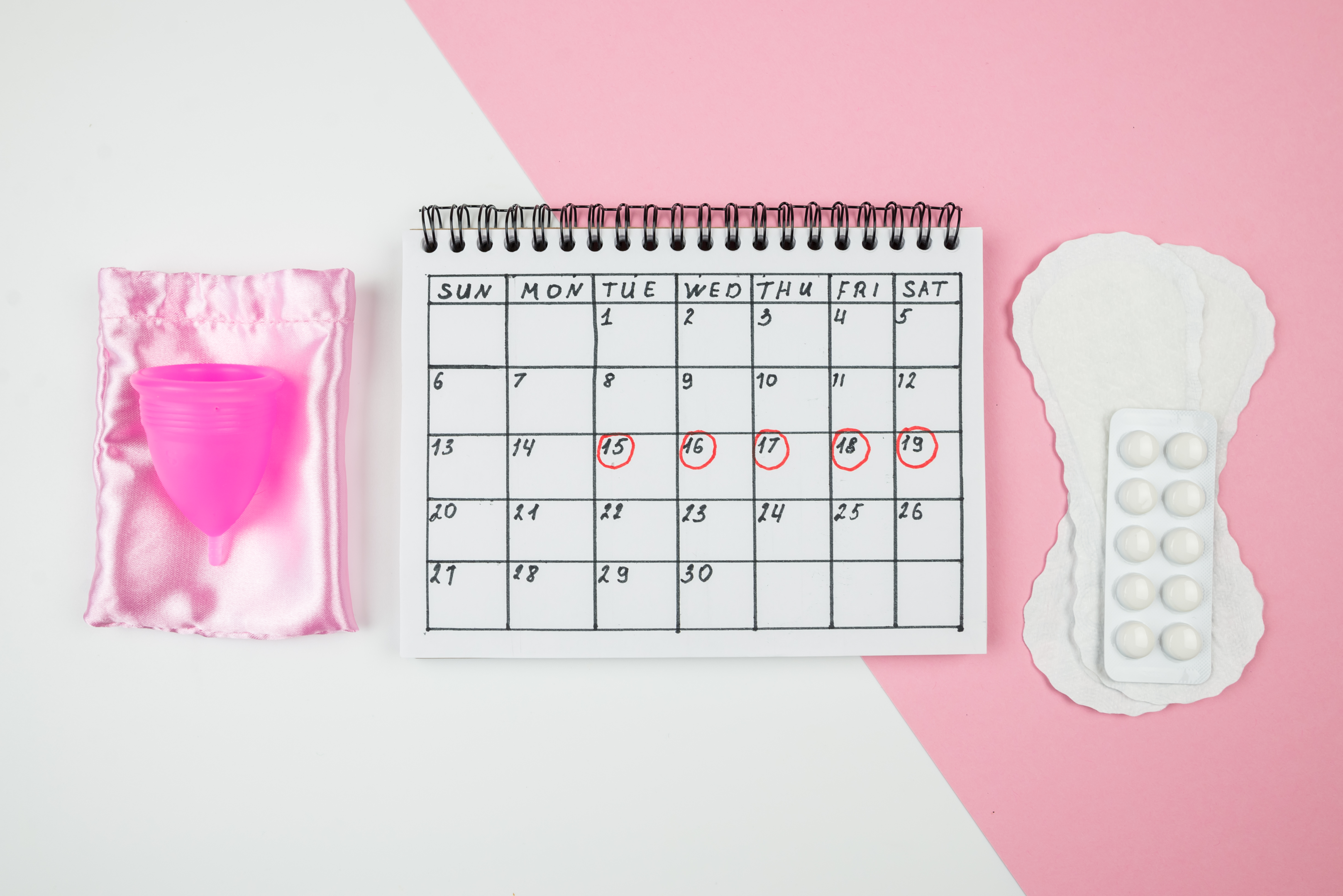 20 Signs Your Period is Coming (how to tell period symptoms)