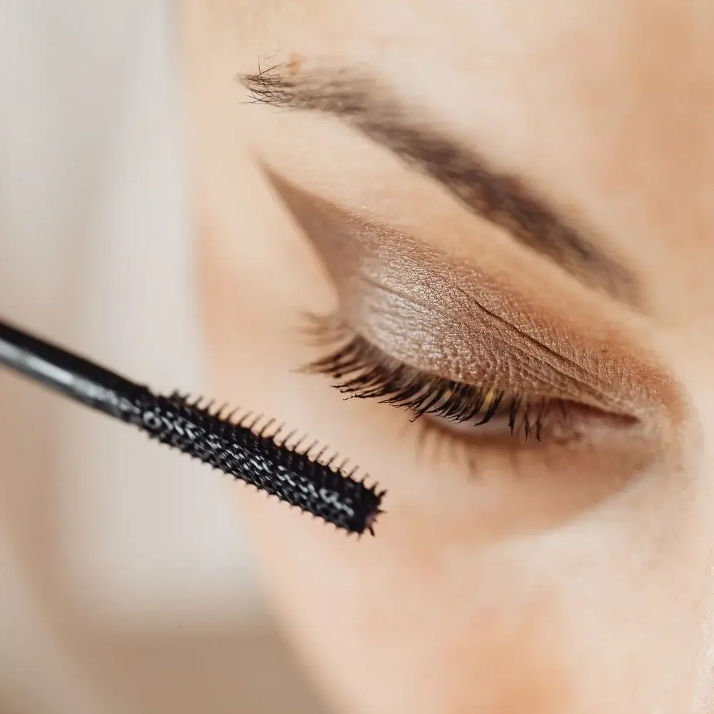 2023 Top 3 Best Mascara For Straight Lashes | Our Top 3 Picks