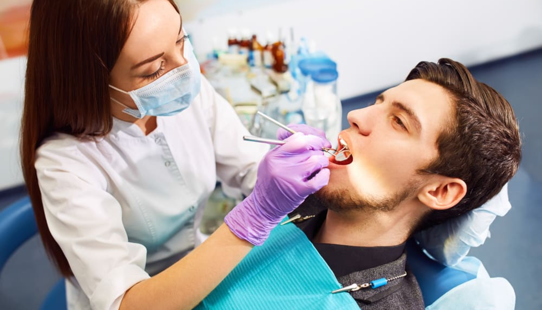 Mistet fylling i tann: Hva du må gjøre umiddelbart 8 Tannlege undersøker en manns tenner med speil og instrumenter mens han ligger i tannlegestolen. mistet fylling i tann mistet fylling mistet en fylling midlertidig fylling ny fylling snart som mulig viktig å kontakte tannlegen under fyllingen fylling kontakt med tannlegen hull under mistet kontakte tannlegen ta kontakt lede til betennelse god munnhygiene tannen tannlegen så snart mer omfattende beskytte tannen mer utsatt midlertidig løsning tannlegen behandling tann fyllingen viktig tannfylling krone fyllinger dersom bør hull unngå mer tennene skade stor føre gjøre ofte ytterligere får mulig midlertidige god raskt større tannlege igjen akutt tapt rotfylling behandlinger tap mat tegn tenner undersøkelse skaden tar behandlingen tid tannens mye forhindre karies hjelp bakterier permanent beskytte faller nødvendig går betennelse symptomer pris risiko ubehag hardt problemer