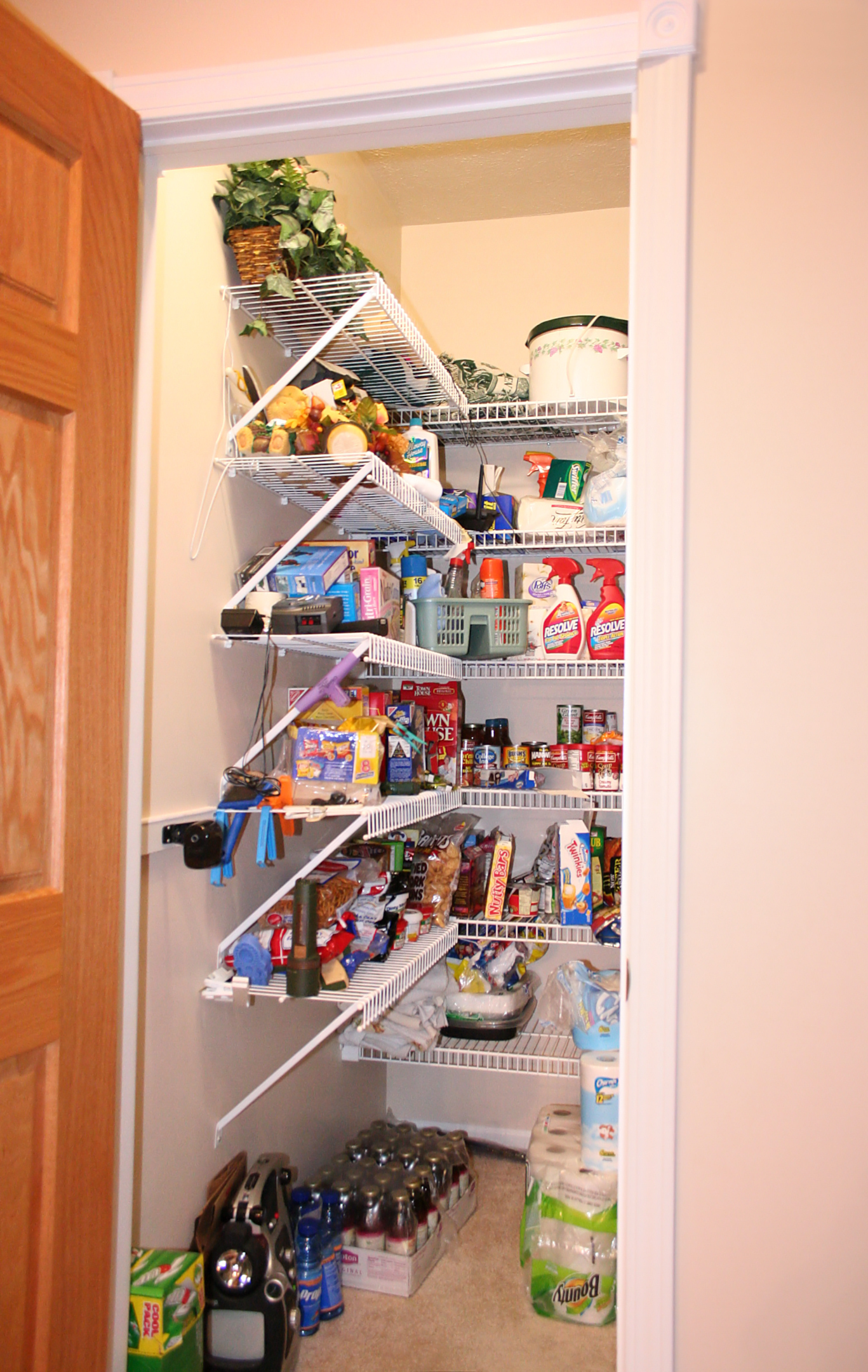 Kitchen Organization Ideas: Corner Cabinet