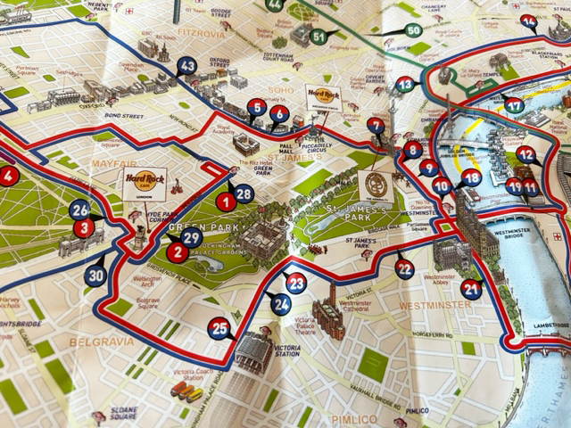 Mapa wycieczki autobusem - szlak czerwony i niebieski