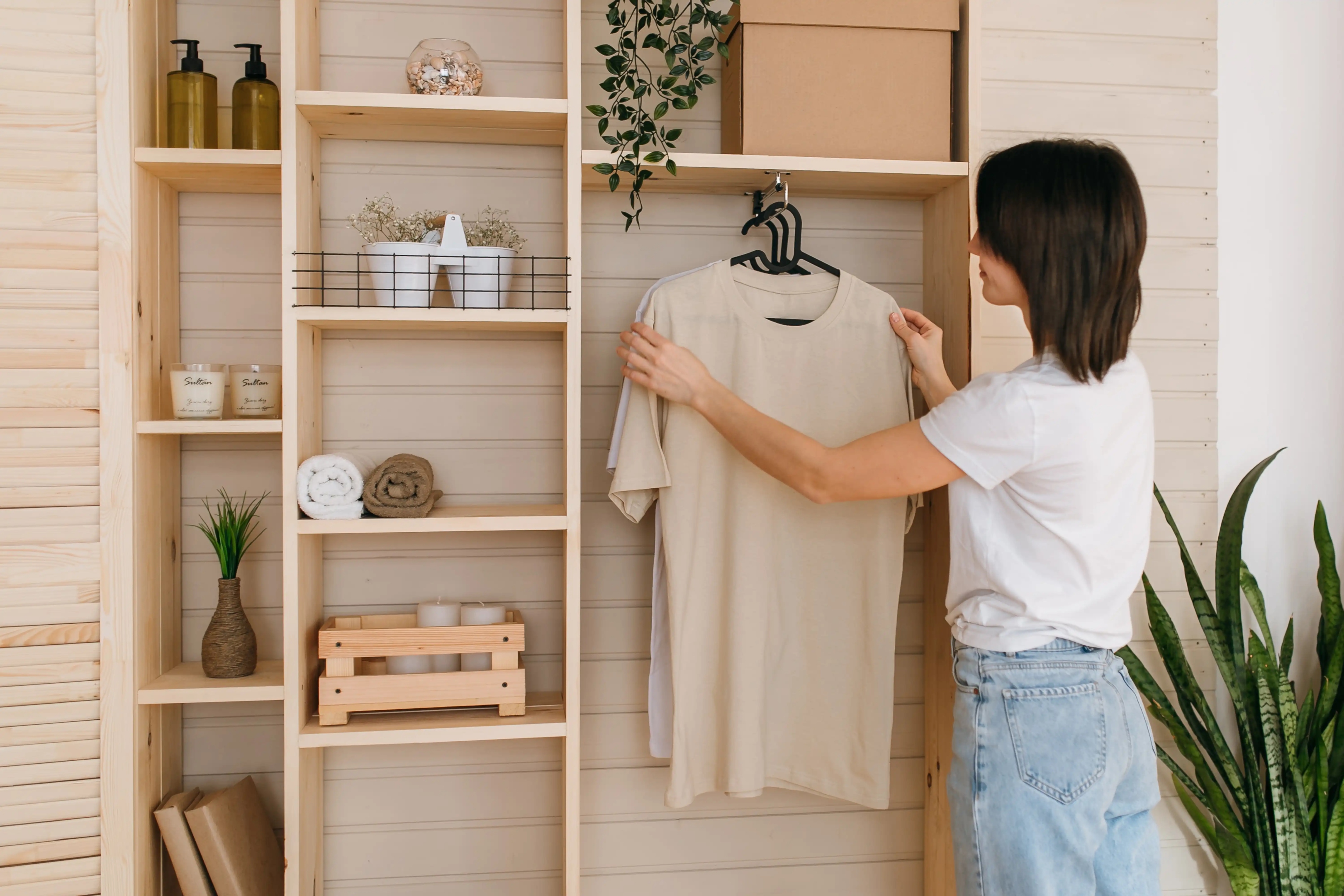 Organizing wardrobe