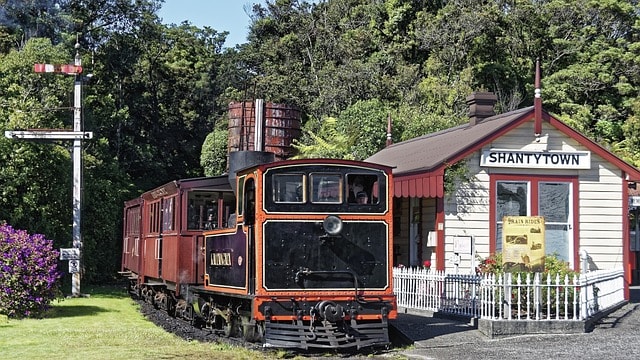 new zealand, shanty town, steam locomotive, railroad, train, transport system, transport, station