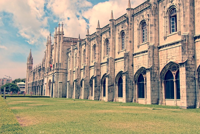 lisbon, cathedral, facade