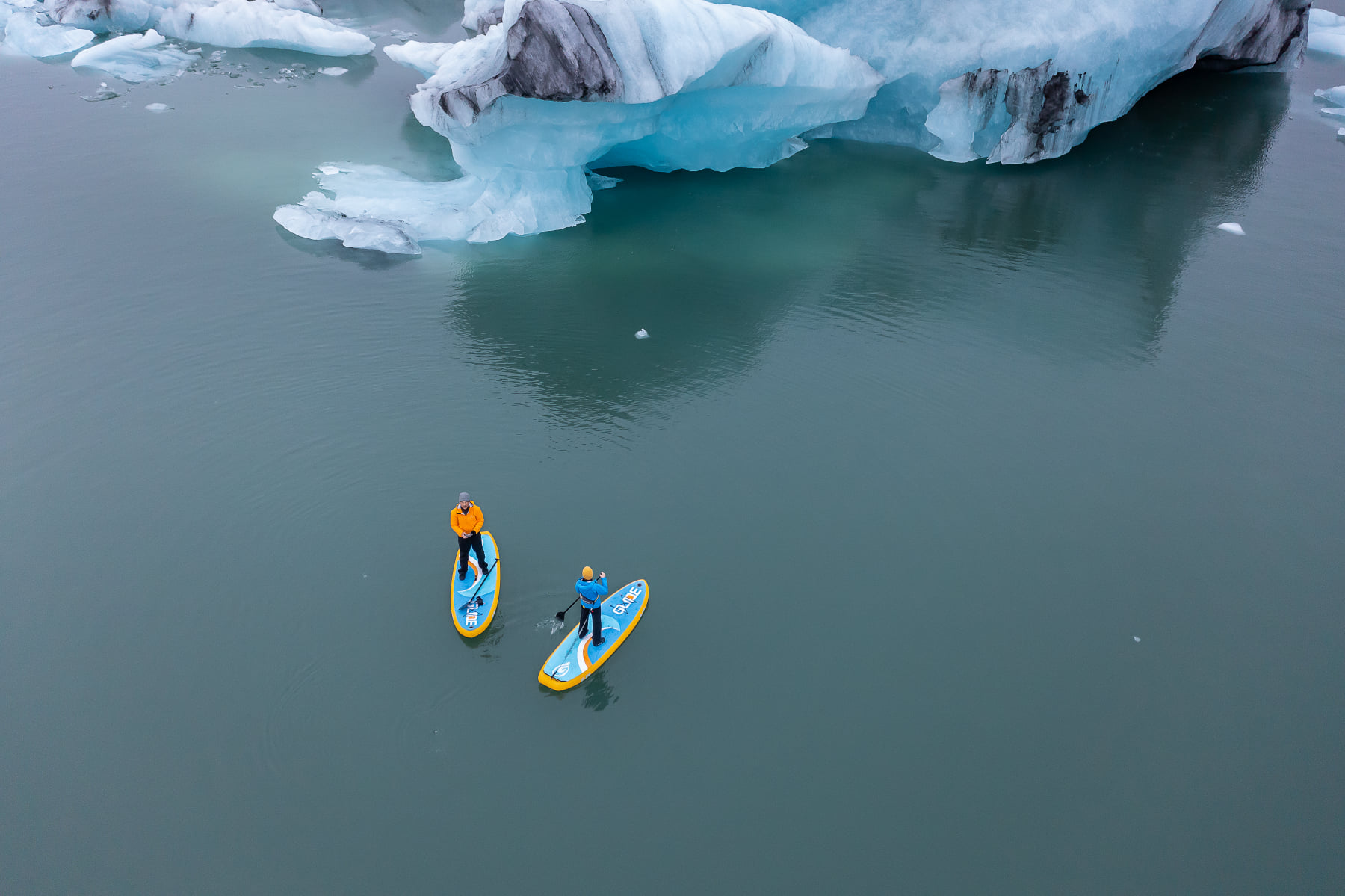 bluefin cruise carbon with a red paddle