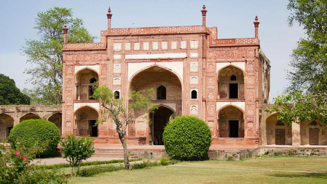 Mughal era, Lahore, ancient 