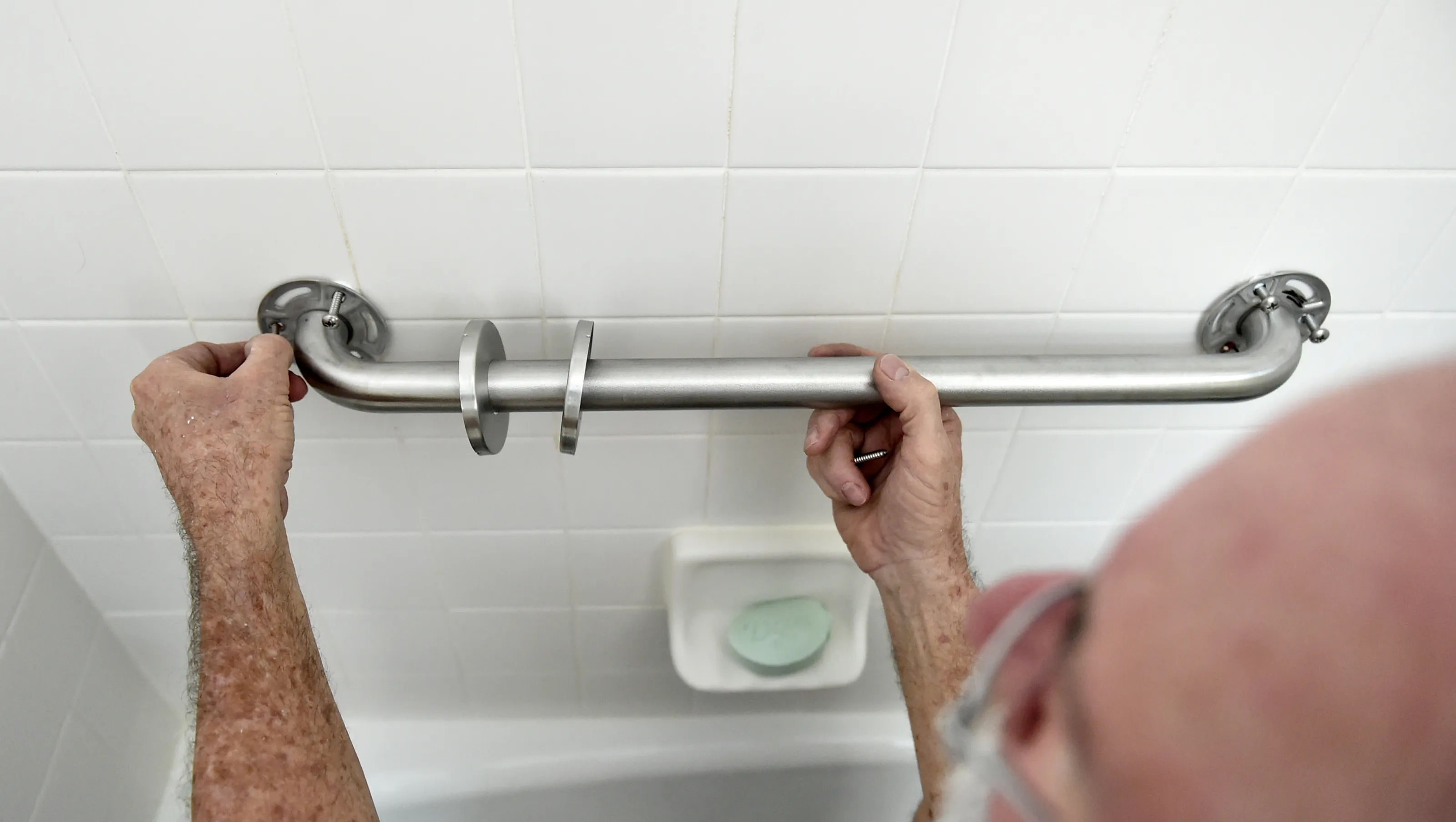 How Grab Bars Help Prevent Falls