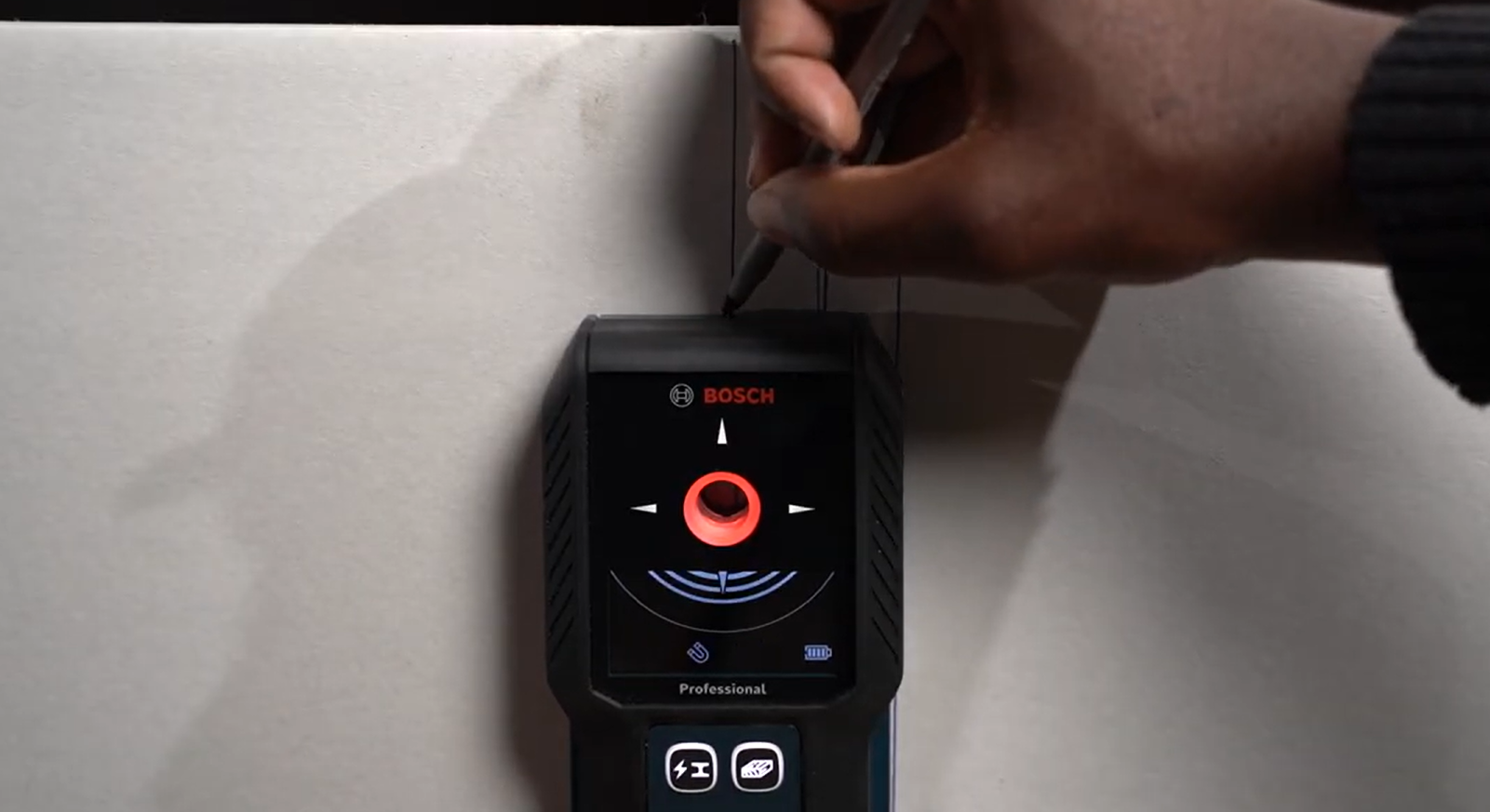 bosch measuring the detected wood