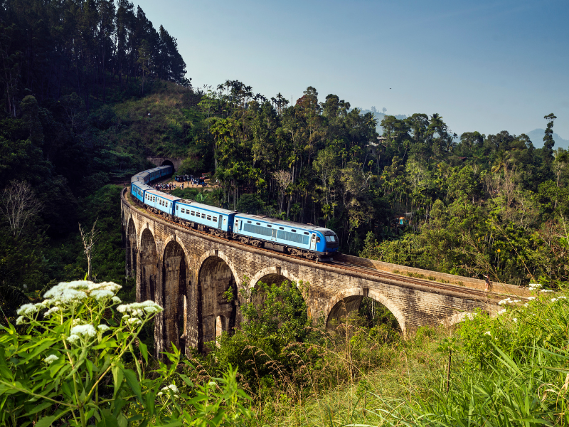 Die Nine Arches Bridge - Wahrzeichen des Landes