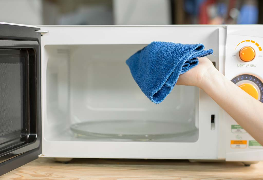 Enjoy a clean and fresh microwave