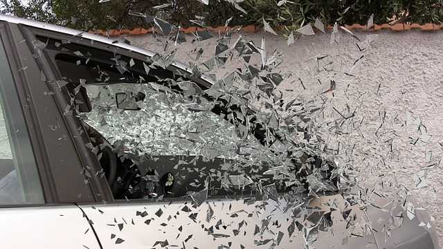 car accident, broken glass, splatter, car accident, car insurance, insurance company at fault driver, free consultation, car accident attorney, unlicensed drivers, driver's license, car insurance rates