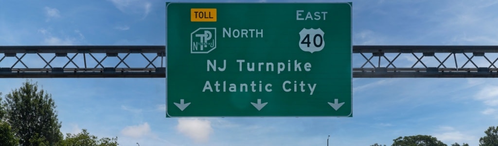 Image of the North Jersey Turnpike in heavy traffic.