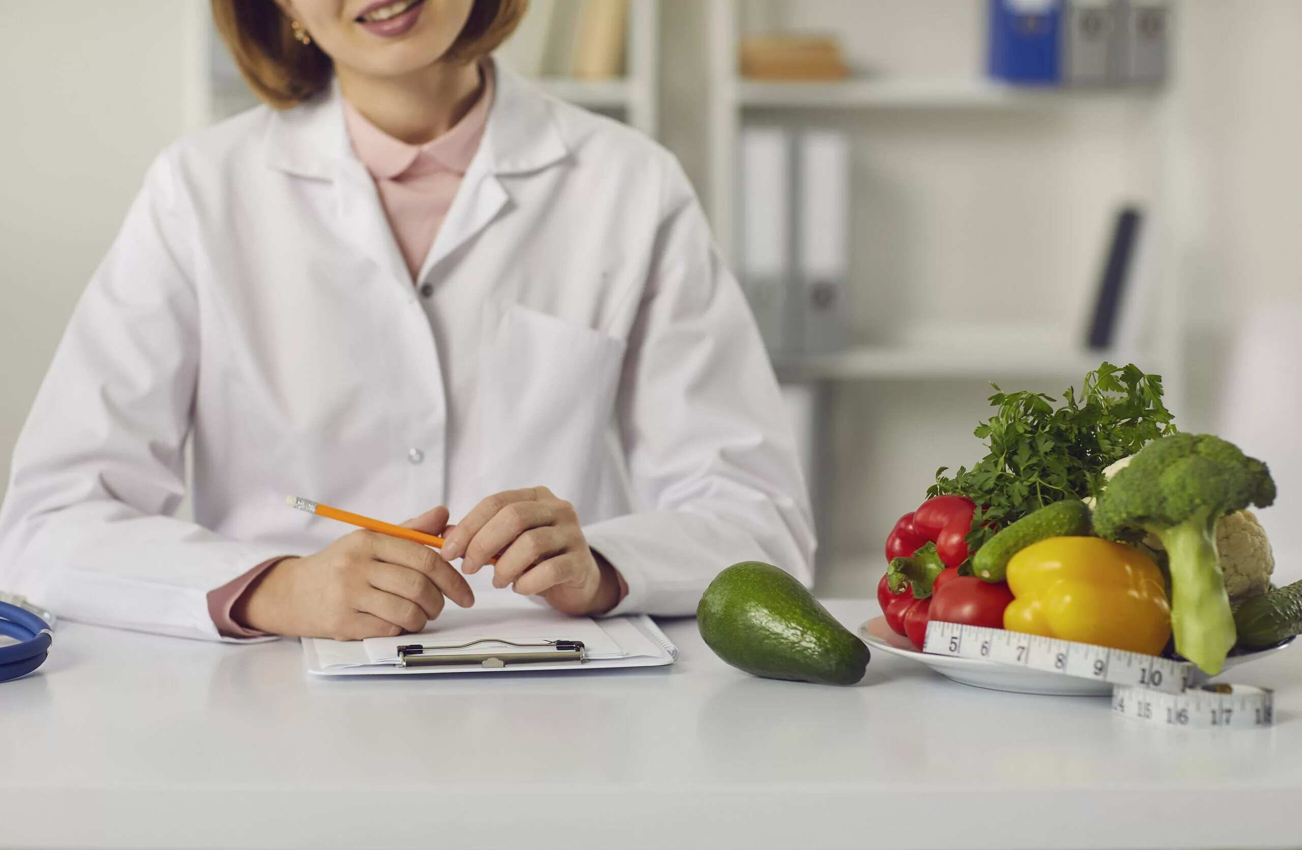 7 things Nutritionists Want You to Know About the Fruit Diet for Weight Loss