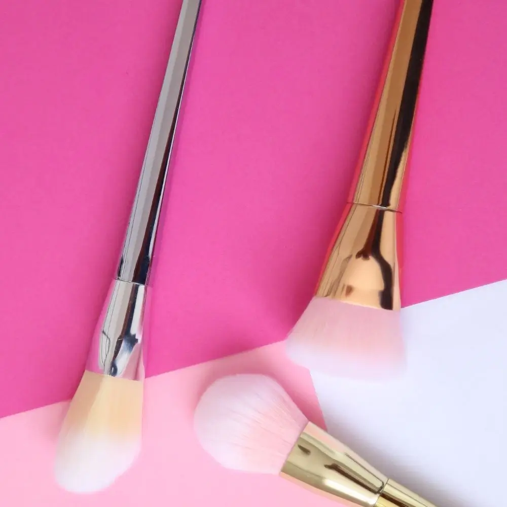 Top 3 Best Contour Brush in 2023 | Our Top 3 Picks