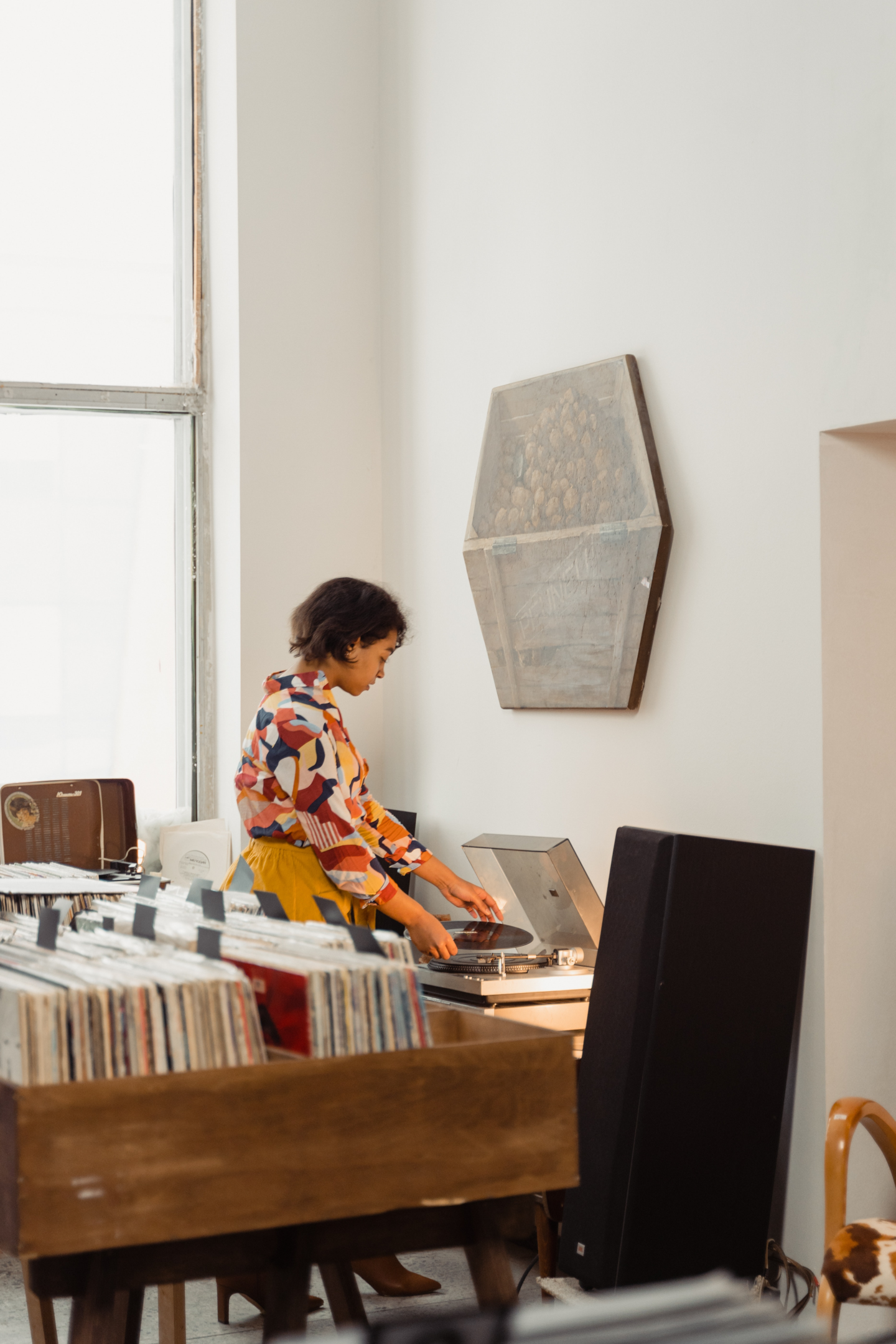 record player, space, stand