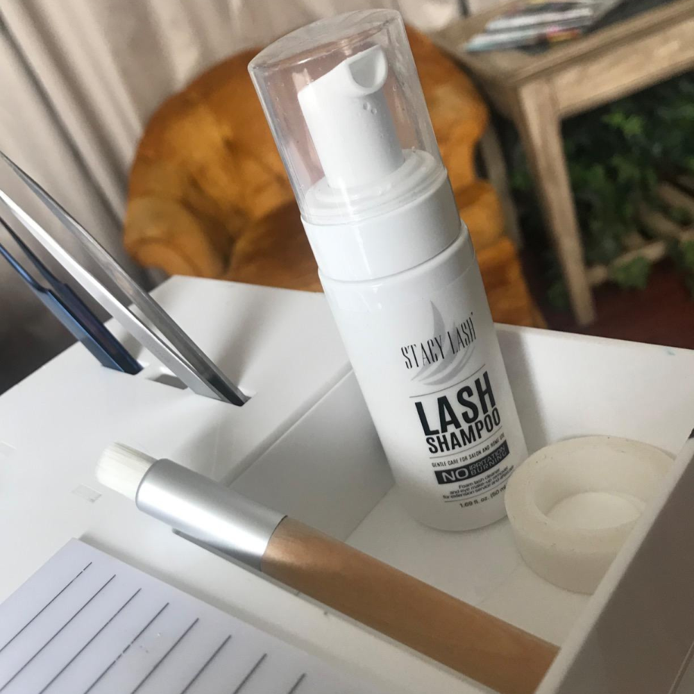 Stacy Eyelash Shampoo for Gentle Cleaning