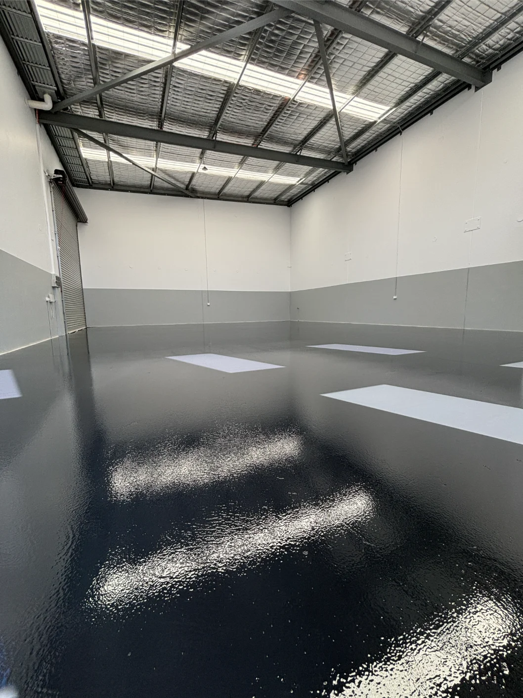 Epoxy coating for residential and commercial spaces