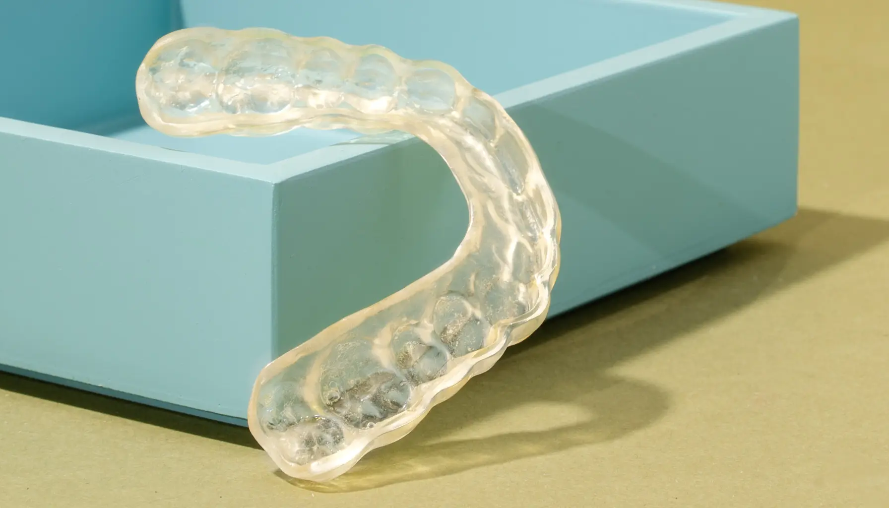 Biteskinne: Løsningen mot tanngnissing og kjeveplager Biteskinne: Løsningen mot tanngnissing og kjeveplager