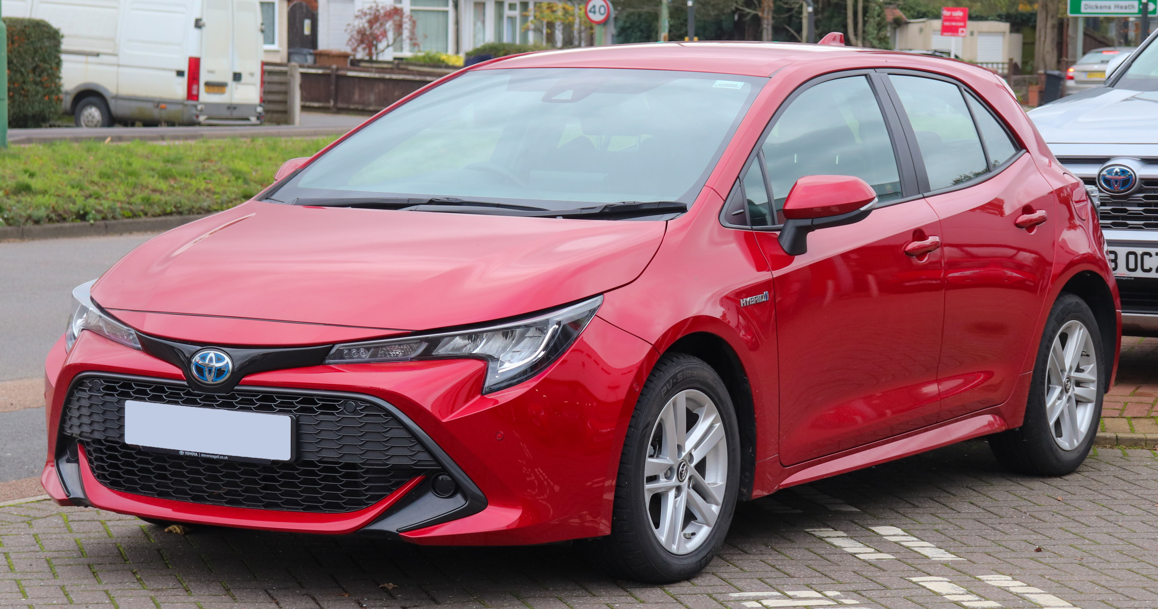 A Toyota Corolla with a curb weight of 2,800 lbs