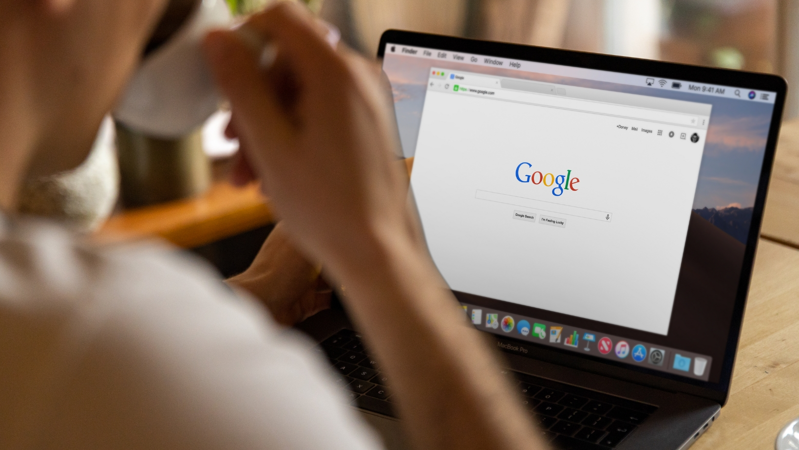 Local SEO Perth: Unlock Your Local Search Rankings 4 A person talking to a local business owner